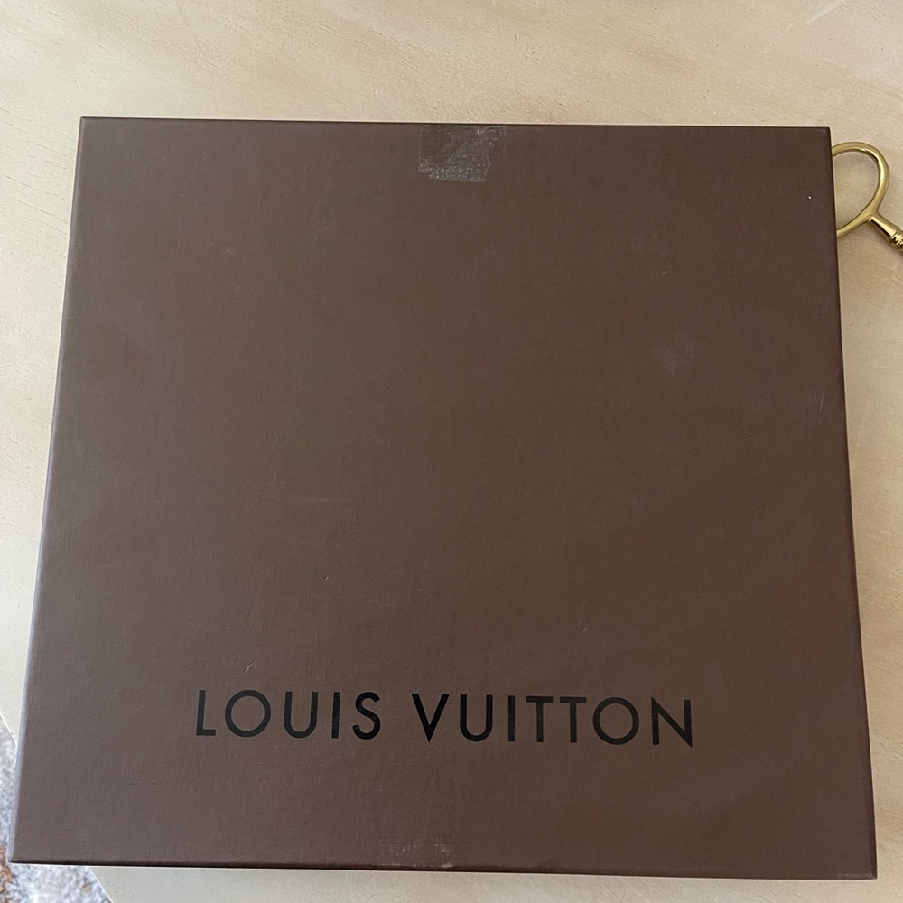 Louis Vuitton Box (empty)